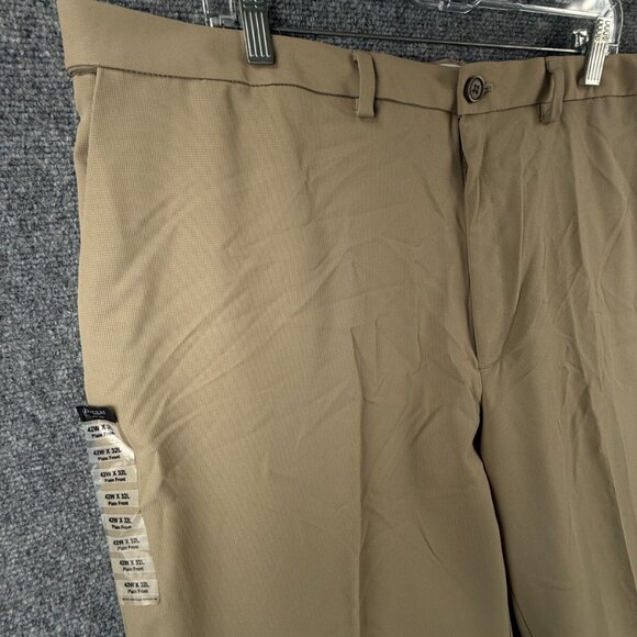 NWT HAGGAR Beige Pants 42x32 Cool 18 Khaki Slacks Polyester Comfort Waist Men - Picture 2 of 15